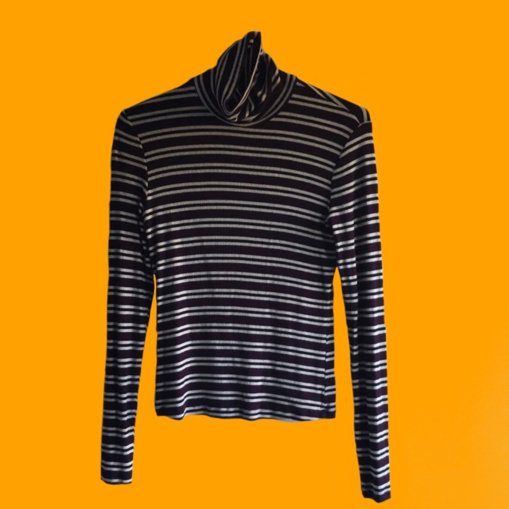 ✨STRIPED TURTLENECK✨